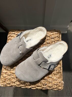 Birkenstock Clogs - Light Gray